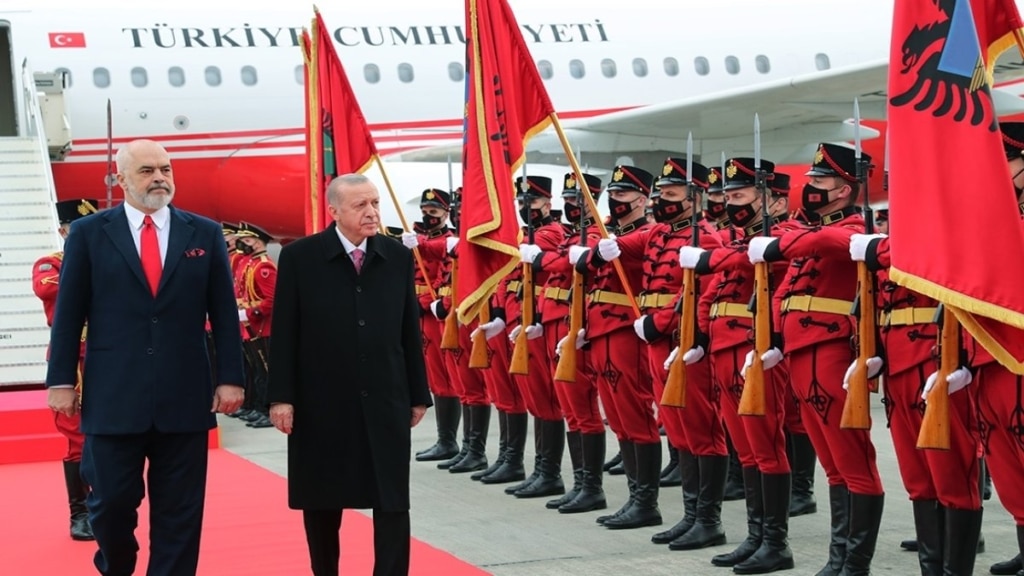 Cumhurbaşkanı Arnavutluk'a gitti