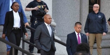 Türkevi için Türk hükümet yetkilisinden rüşvet aldığı iddia ediliyor... New York Belediye Başkanı Eric Adams’ın yolsuzluk davasının duruşma tarihi belli oldu!