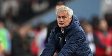 Mourinho’dan kadroda sürpriz değişim. Yıldız oyuncuya kulübe yolu göründü