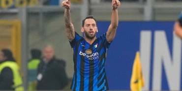 Hakan Çalhanoğlu Serie A’da ilk kez yaşadı. ‘Herkesten özür dilerim’ dedi