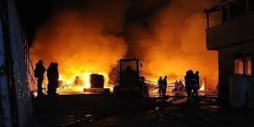 Petrol rafinerisinde yangın: 1 ölü, 2 yaralı