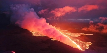 İzlanda'daki yanardağ bir yılda yedinci kez patladı