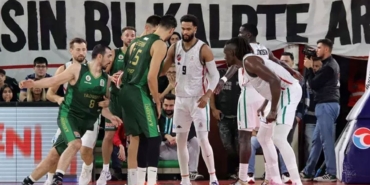 Karşıyaka evinde 100 sayı atarak kazandı