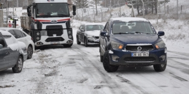 Yollar buz pistine döndü