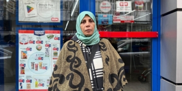 Lavabo açıcısı yüzüne patladı