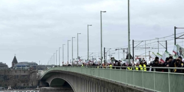 Almanya’da terör örgütü PKK yandaşları yürüyüş gerçekleştirdi