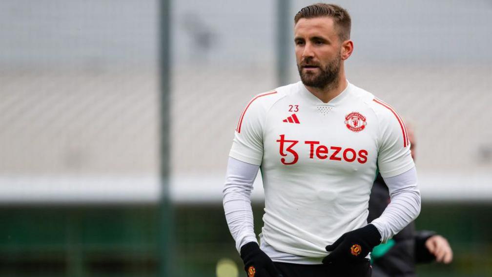 Shaw Dönüş Yaptı
