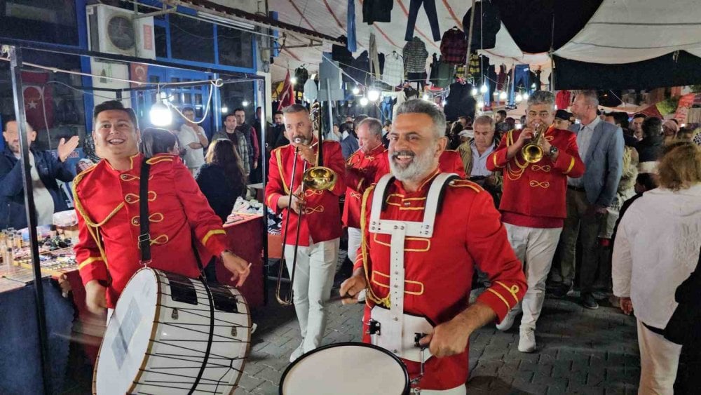 Pidesiz Festival Eglence On Planda Baska Seyler Yenipazar’da pidesiz pide festivali