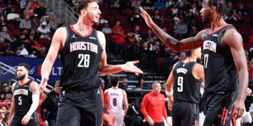 Houston, Alperen ile 28 sayı fark attı