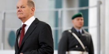 Almanya'da siyasi kriz: Başbakan güvenoylamasını neden geciktiriyor?