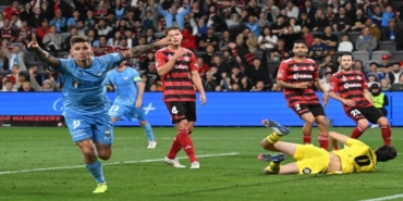 Altı gollü derbinin galibi Sydney FC oldu
