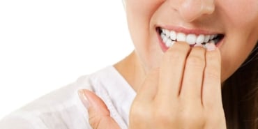 Tırnak Yeme: Sağlığınıza Zarar Veriyor!