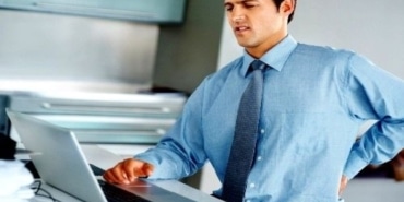 Uzun Bilgisayar Saatleri Bel Sağlığını Tehdit Ediyor!