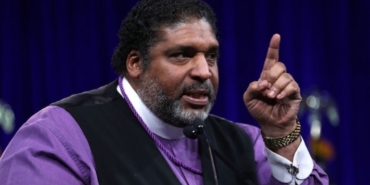 Amerikalı rahip demokratların yeni umudu oldu