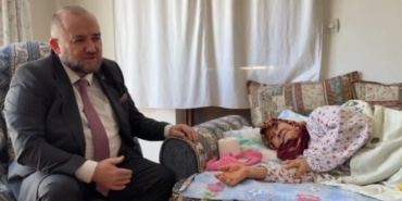 Halk otobüsünde beli kırılarak yatağa bağımlı kalmıştı: Yargı sürecinde avukattan destek