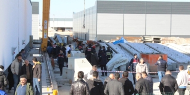 Aksaray'da fabrikada üzerine beton blok düşen işçi öldü