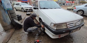 Lastikçilerde kış mevsimi yoğunluğu devam ediyor