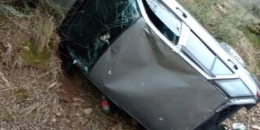 Canlı yayın yaparken kaza yaptı: 10 metreden yuvarlandı