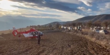 Sivas'ta 20 metreden düşen paraşütçü yaralandı