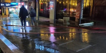 İstanbul’da etkili olan sağanak yağış nedeniyle su baskınları meydana geldi