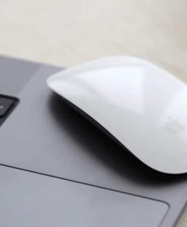 Apple, Magic Mouse'daki sorunu çözüyor