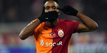 Bakambu 2024 CAF Ödülü için favorisini açıkladı