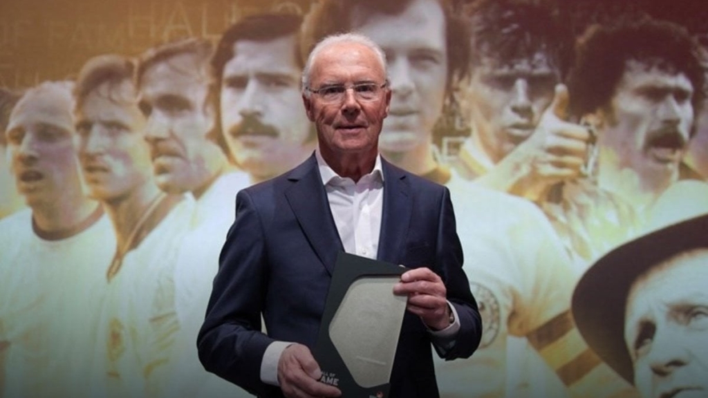 Bayern Münih, Beckenbauer’in formasını emekli etti