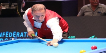 Türkiye Artistik Bilardo Şampiyonası'nda birincilik Hacı Arap Yaman'ın