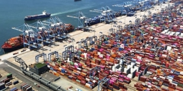 Çin İhracatı Yavaşladı, İthalat Düşüyor