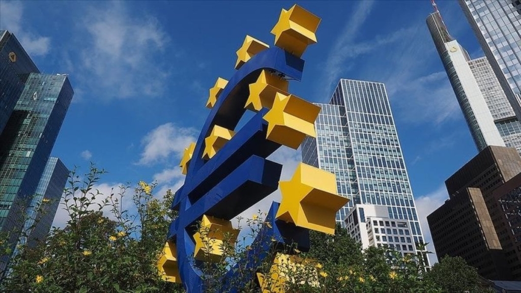 Euro Bölgesi'nde üçüncü çeyrekte yüzde 0,4 büyüme