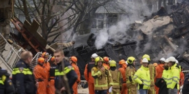 Hollanda'da apartmanda patlama: 3 kişi hayatını kaybetti