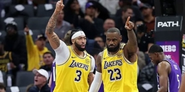 Lebron James, Kareem Abdul-Jabbar'ın bir rekorunu daha kırdı