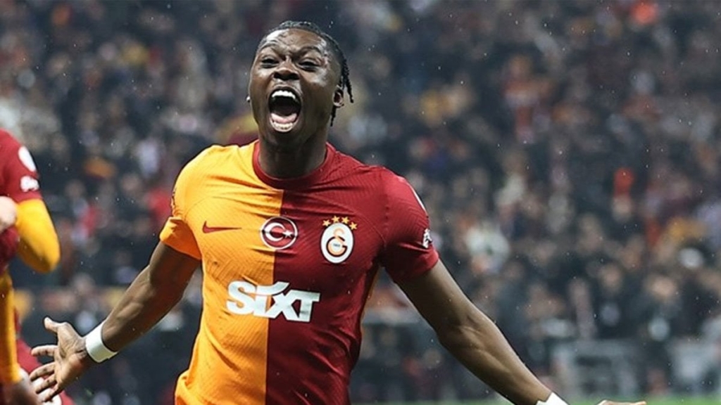 Galatasaray’ı sevindirecek haber. Derrick Köhn için flaş karar çıktı