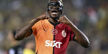 Osimhen’e transfer teklifi geldi mi? Napoli resmen açıkladı